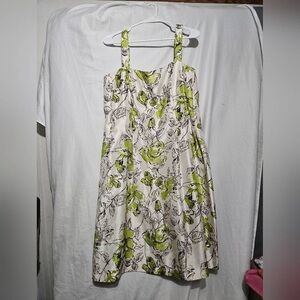 Floral Print Dress in Green and White
